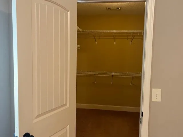 $1,600 | 6 Summershade Court, Fort Mitchell, AL 36856