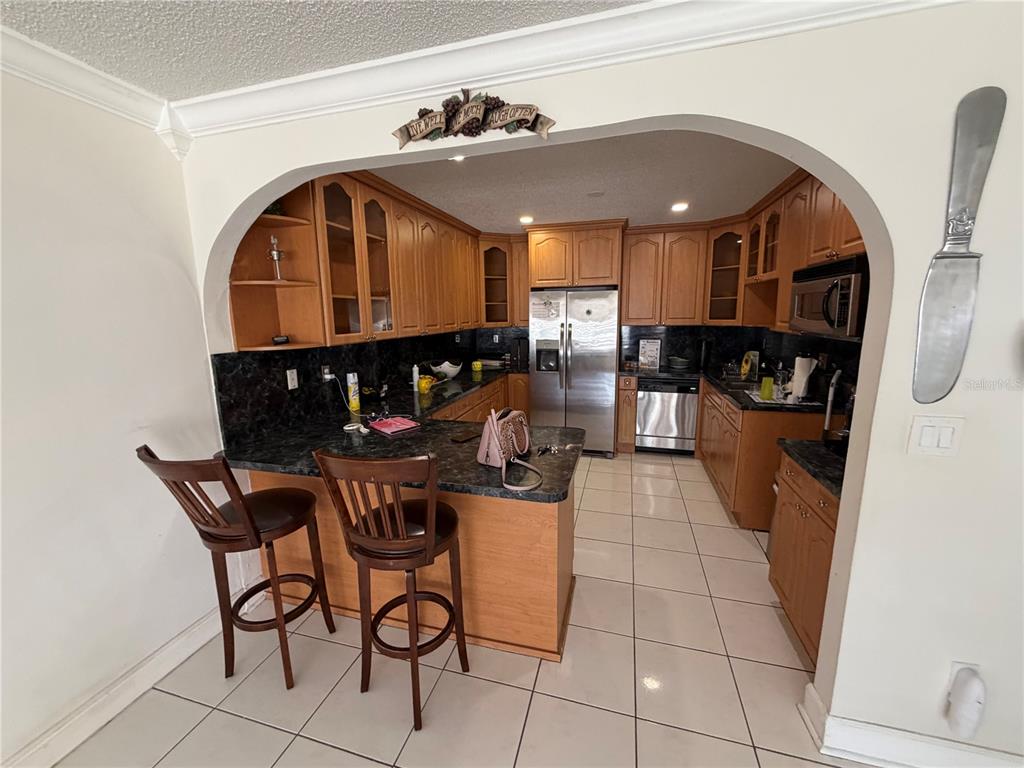 18615 Southwest 98th Avenue Miami, FL 33157 - Photo 10 of 44