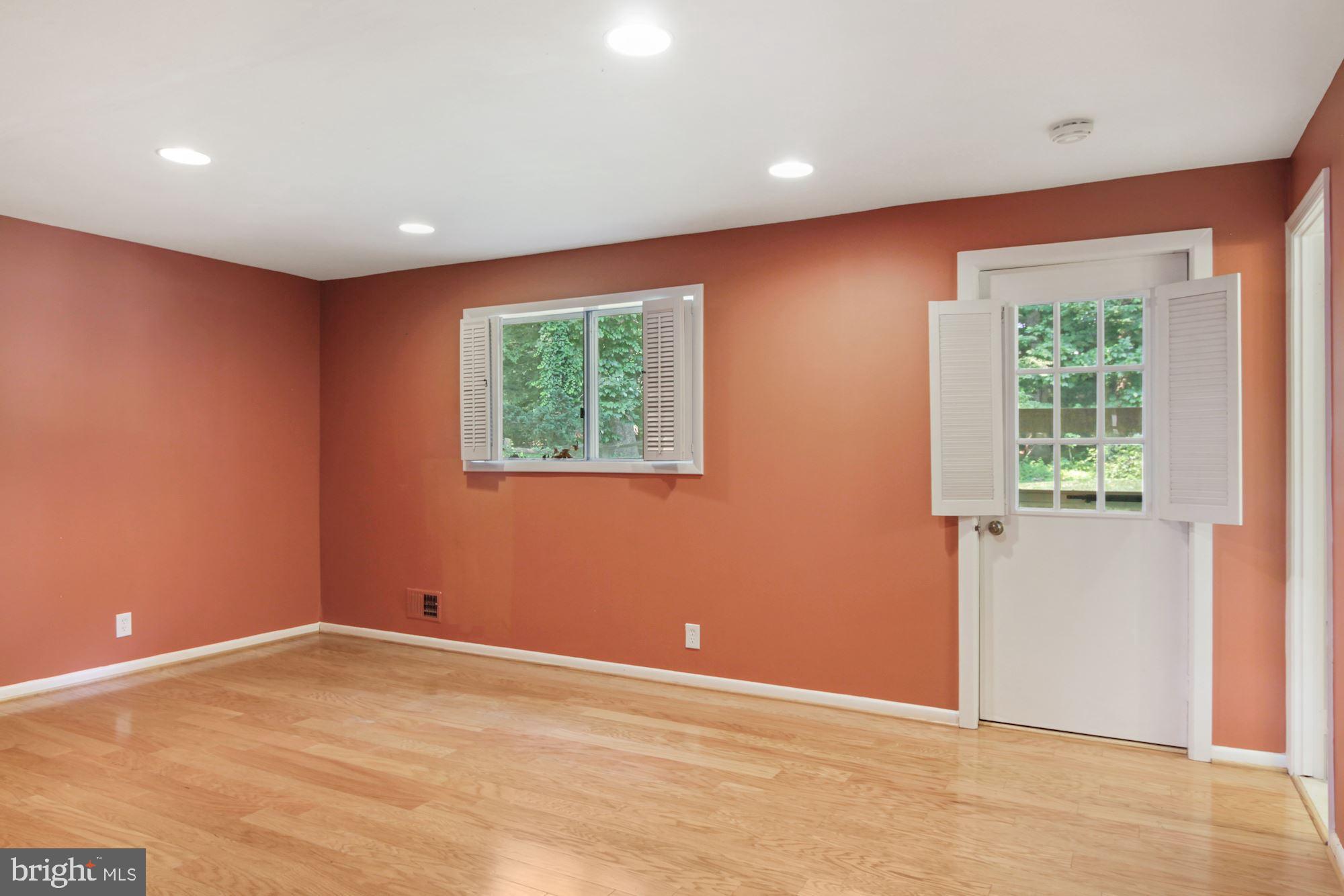 5082 Durham Road West Columbia, MD 21044 - Photo 42 of 58 4th bedroom/office with walk-out