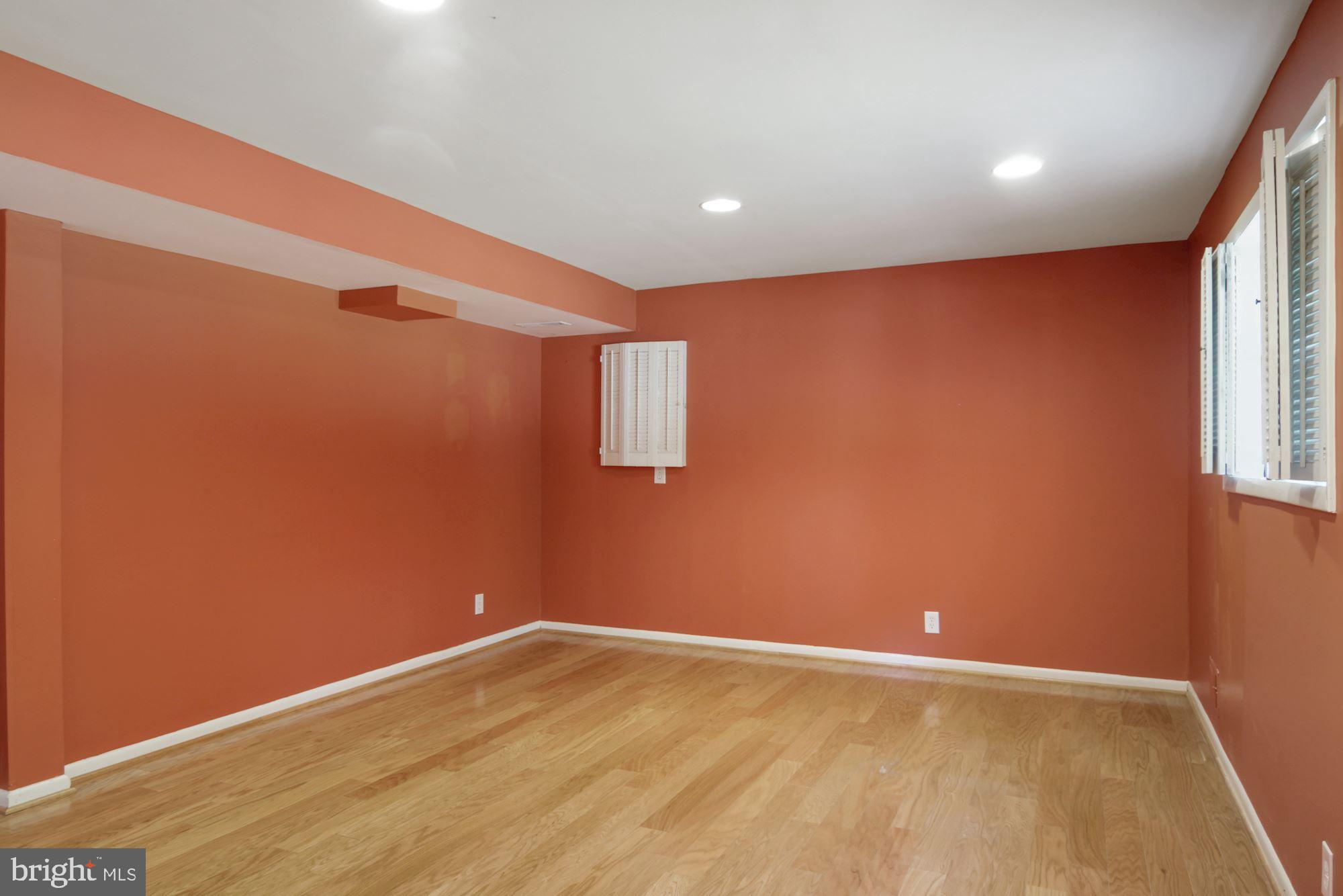 5082 Durham Road West Columbia, MD 21044 - Photo 45 of 58 4th bedroom/office