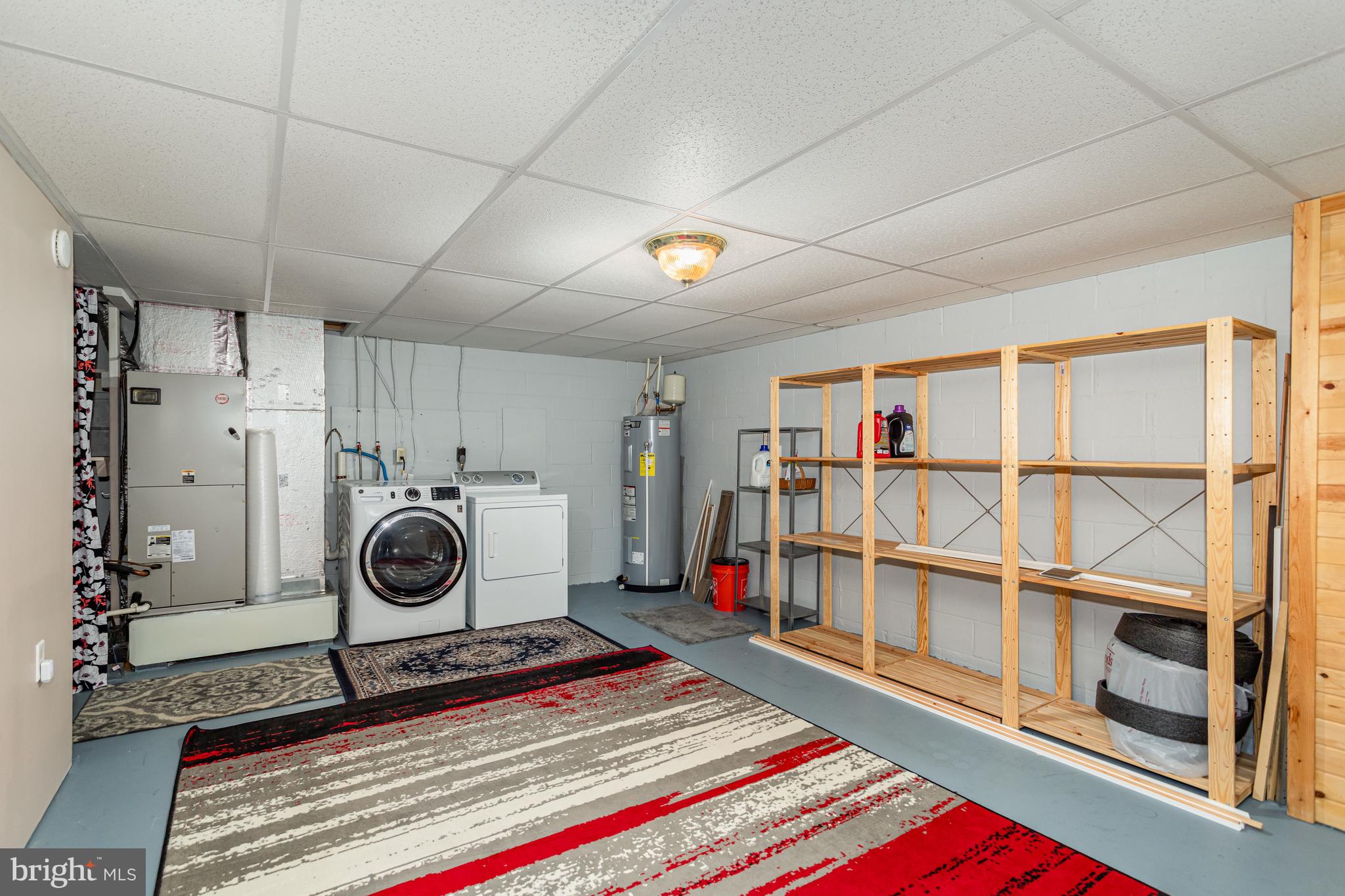 17 Mall Road Etters, PA 17319 - Photo 19 of 25 a utility room with dryer and washer
