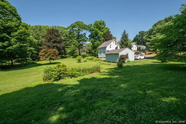 $340,000 | 355 Evergreen Avenue, Hamden, CT 06518