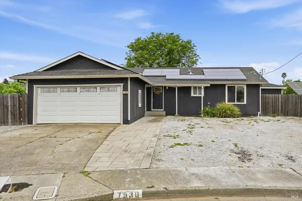 $710,000 | 7930 Becky Court, Rohnert Park, CA 94928