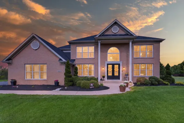 $800,000 | 5N915 Baker Hill Court, St. Charles, IL 60175