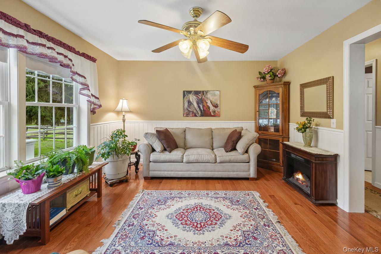 131 King Road Middletown, NY 10941 - Photo 4 of 39 Gallery Image 4