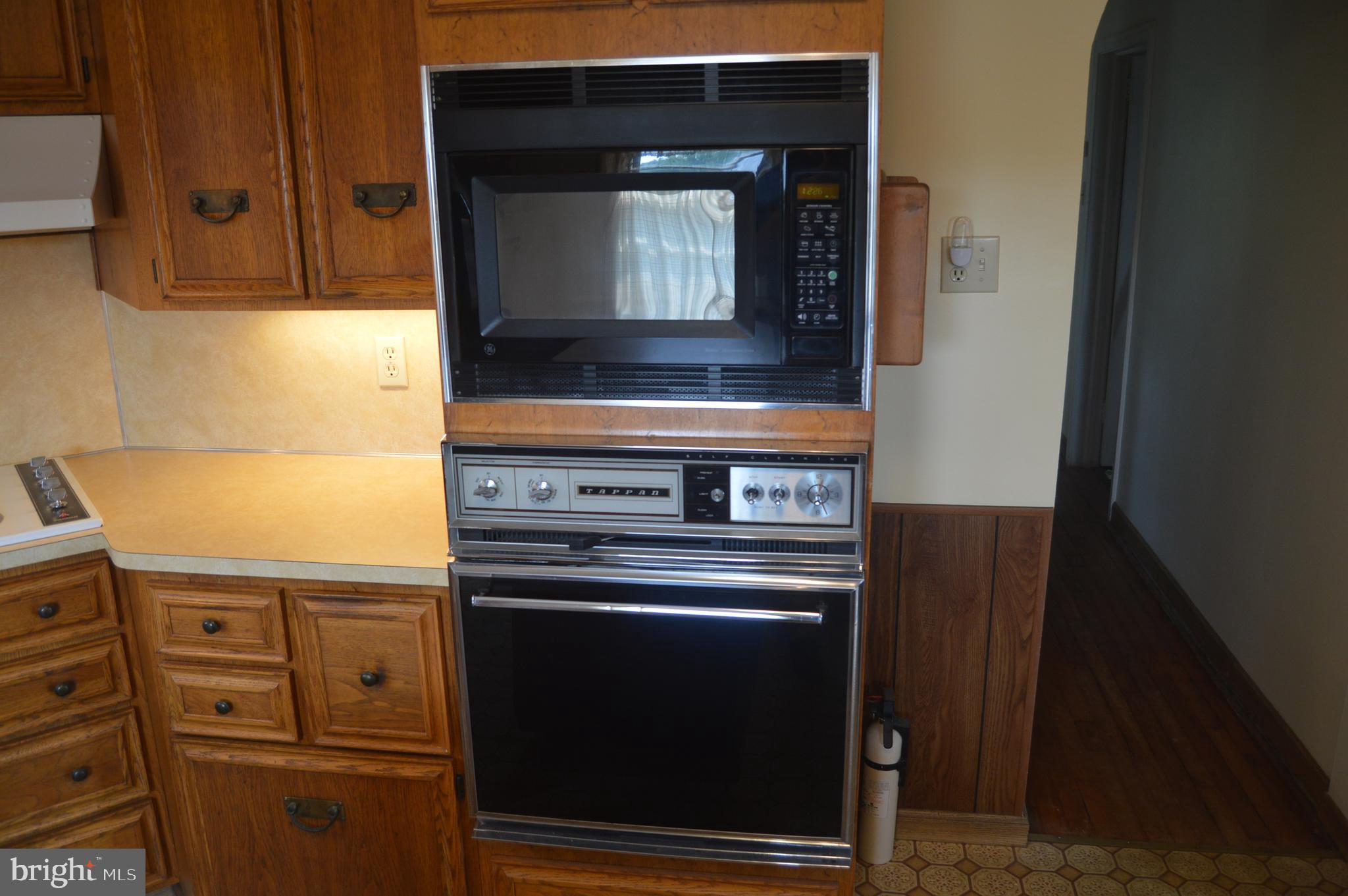 1715 Old Lancaster Pike Sinking Spring, PA 19608 - Photo 10 of 25 Built-in microwave and oven