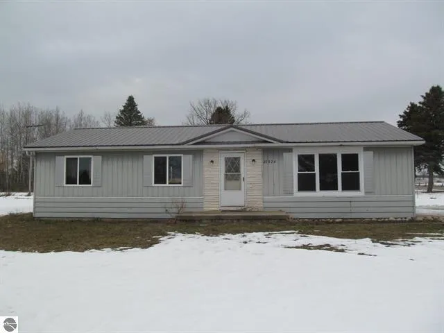 $169,900 | 21024 Meceola Road, Reed City, MI 49677