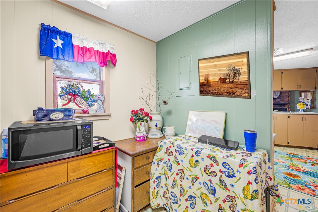 267 Center School Road Yoakum, TX 77995 - Photo 10 of 32