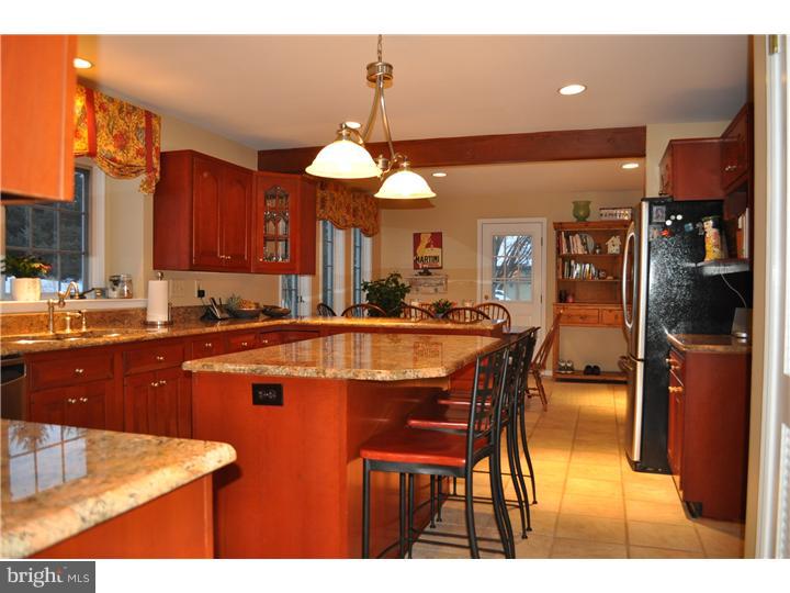 27 Applewood Road Malvern, PA 19355 - Photo 11 of 20 Kitchen