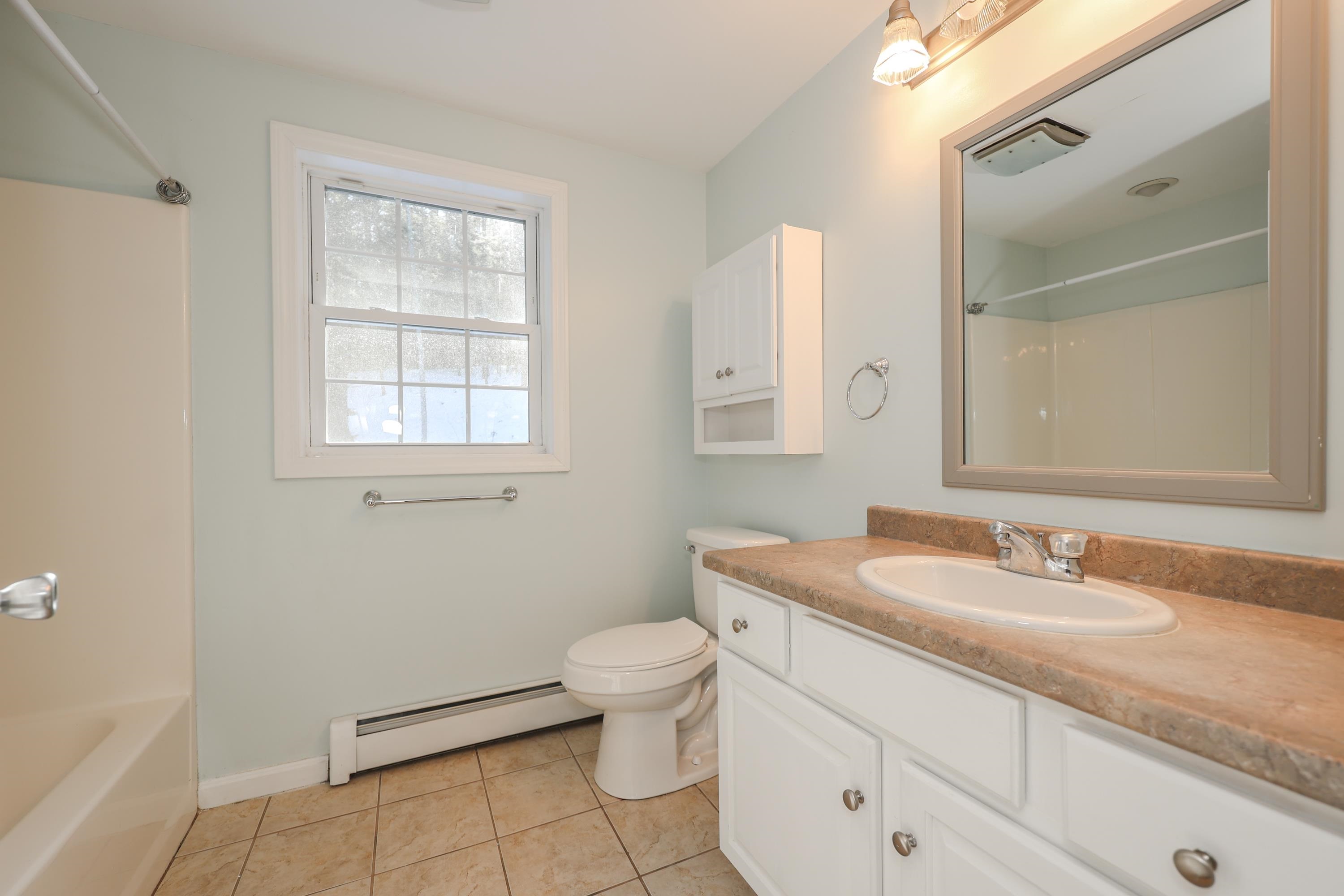32 Critchett Road Raymond, NH 03077 - Photo 23 of 32