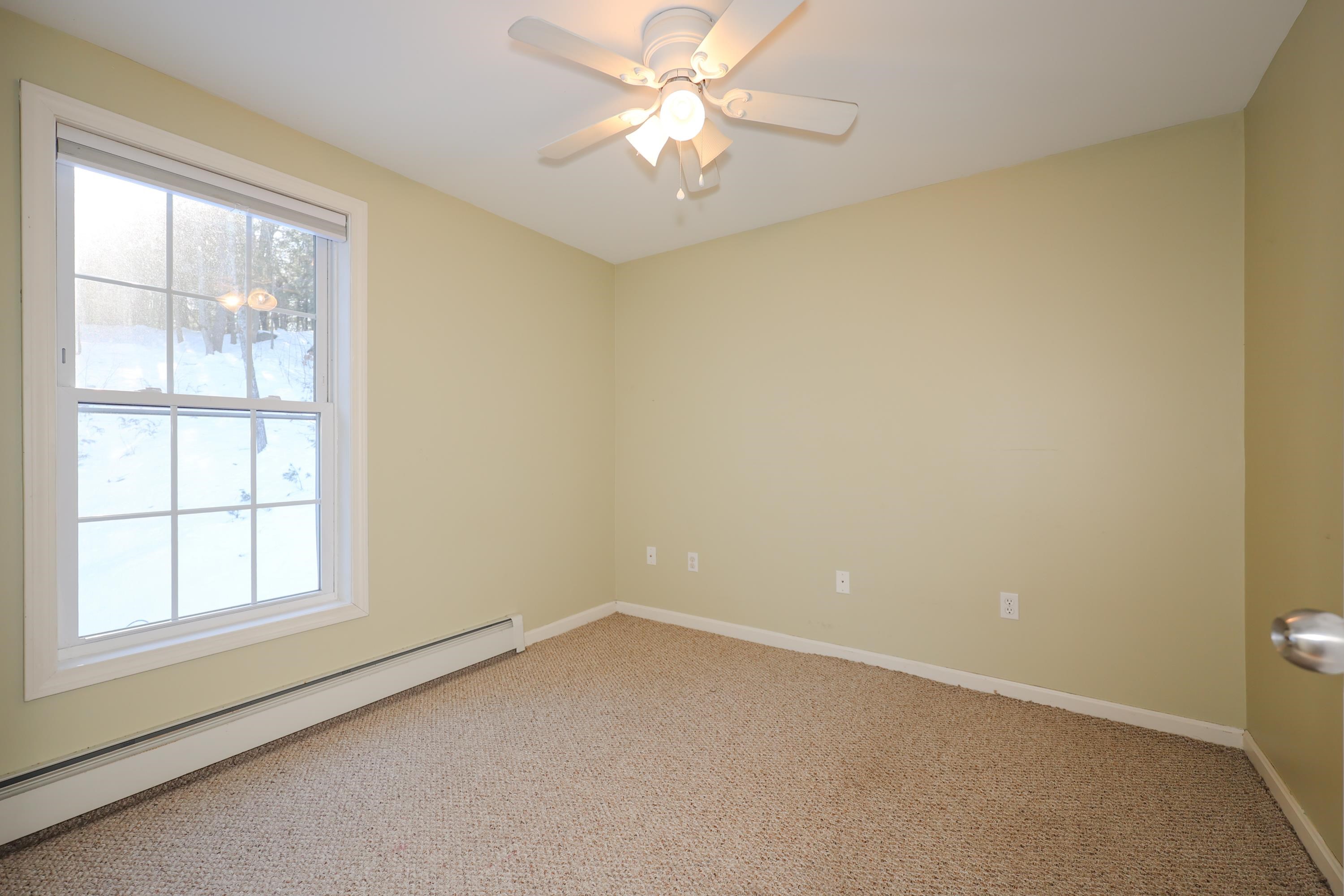 32 Critchett Road Raymond, NH 03077 - Photo 25 of 32