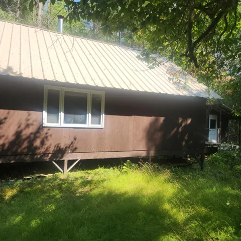 $40,000 | 279 East Branch Road, Howland, ME 04448