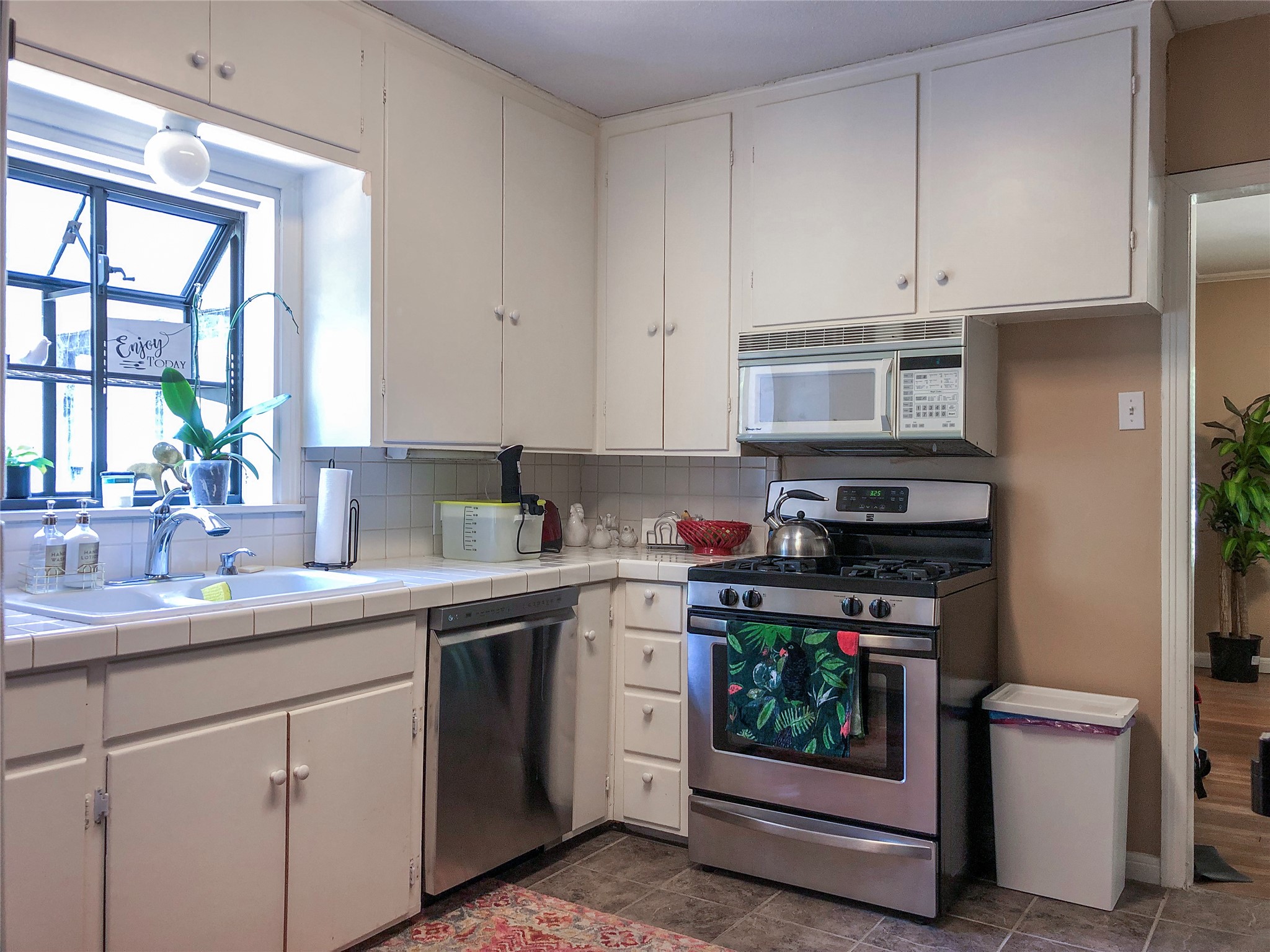 2420 Hartford Road, Unit A Austin, TX 78703 - Photo 7 of 16