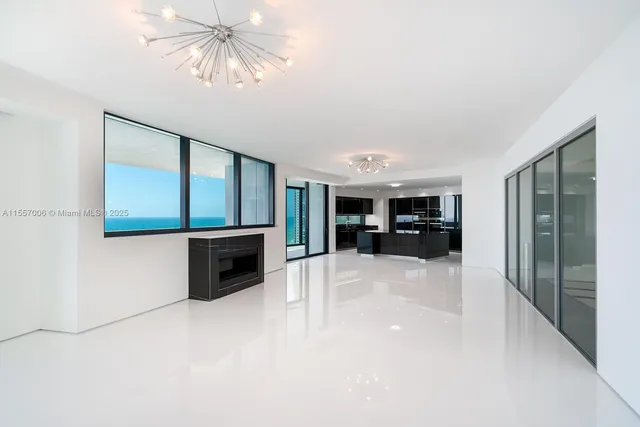 $5,800,000 | 18555 Collins Avenue, Unit 2801, Sunny Isles Beach, FL 33160