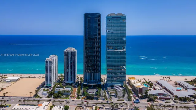 $5,800,000 | 18555 Collins Avenue, Unit 2801, Sunny Isles Beach, FL 33160