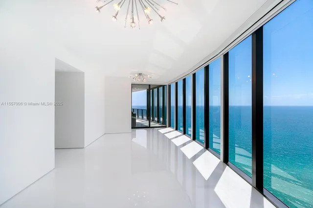 $5,800,000 | 18555 Collins Avenue, Unit 2801, Sunny Isles Beach, FL 33160