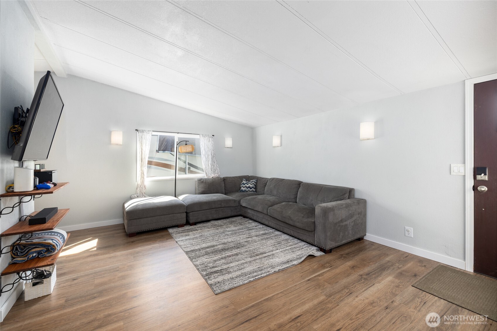 212 Gibson Street Sedro-Woolley, WA 98284 - Photo 12 of 25