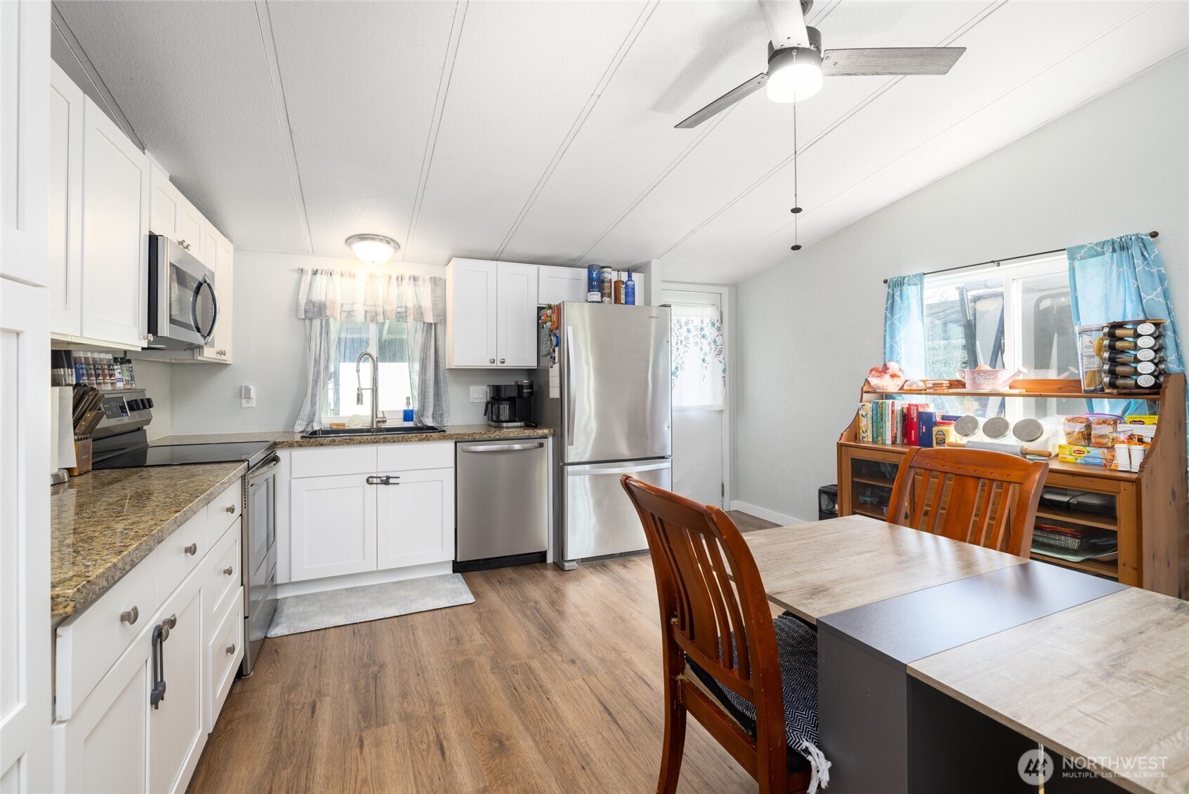 212 Gibson Street Sedro-Woolley, WA 98284 - Photo 9 of 25