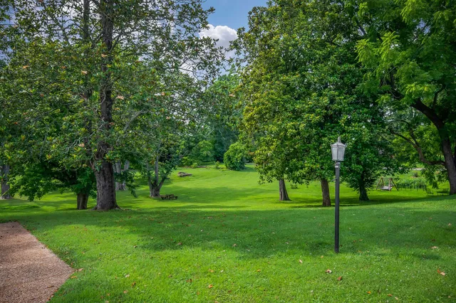 $729,900 | 105 North Church Street, Sparta, TN 38583