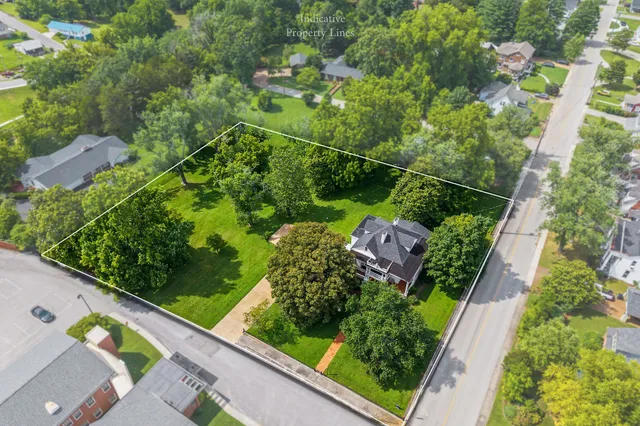 $729,900 | 105 North Church Street, Sparta, TN 38583