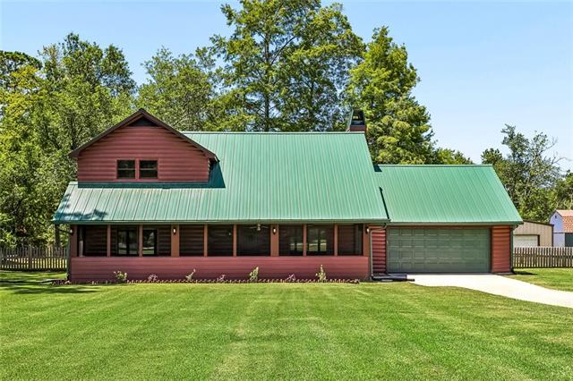 26294 Cloverland Road Lacombe, LA 70445 - Photo 3 of 31