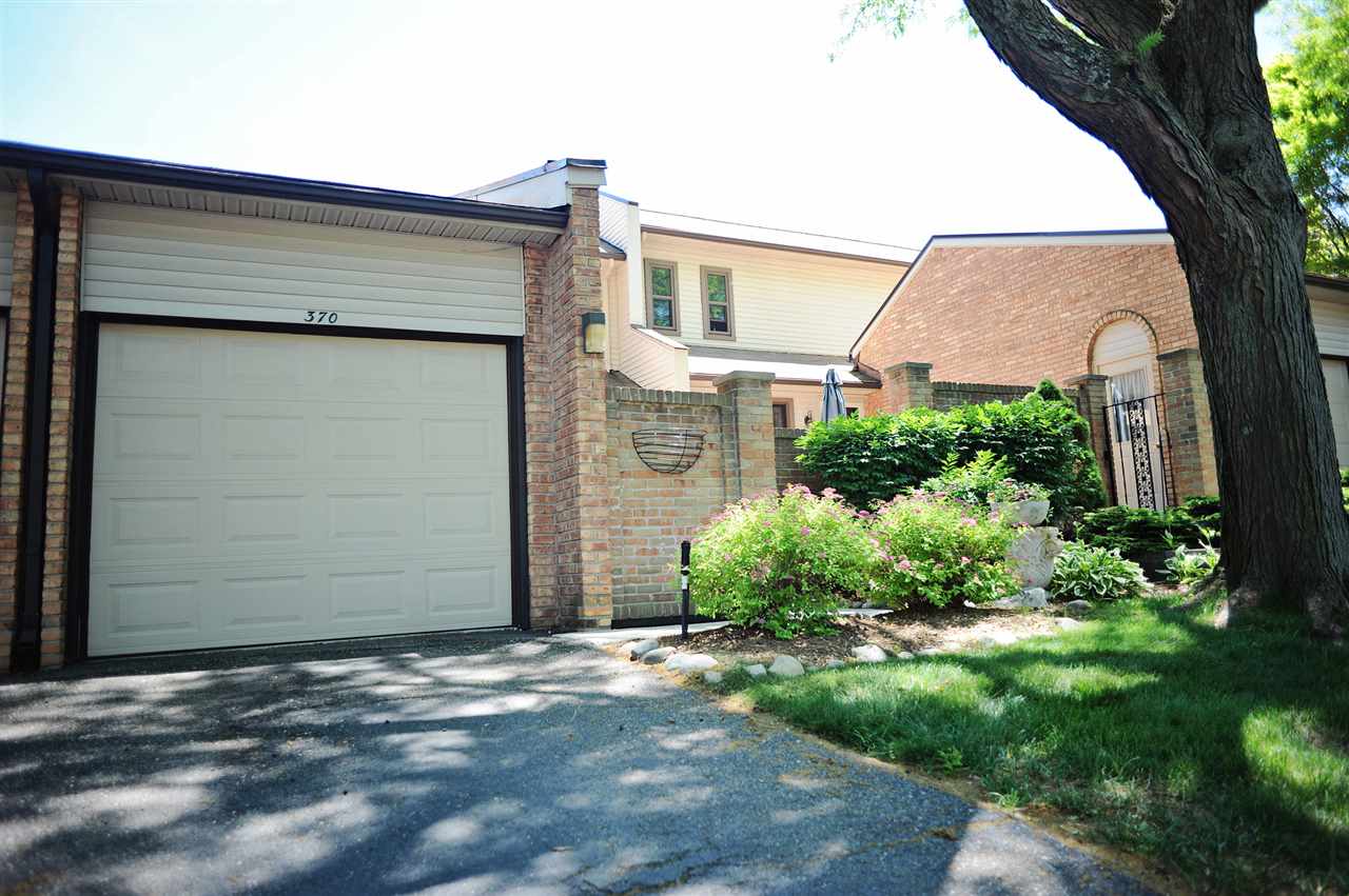 370 Willow Grove Lane Rochester, MI 48307 - Photo 39 of 46 31293879-54.JPG