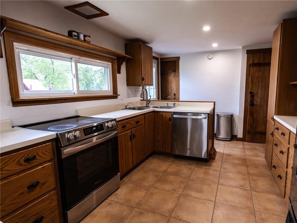 175 Powell Road Butler, PA 16002 - Photo 20 of 50 Kitchen