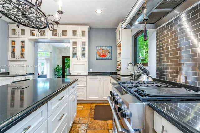 $9,975 | 5808 Alton Road, Miami Beach, FL 33140