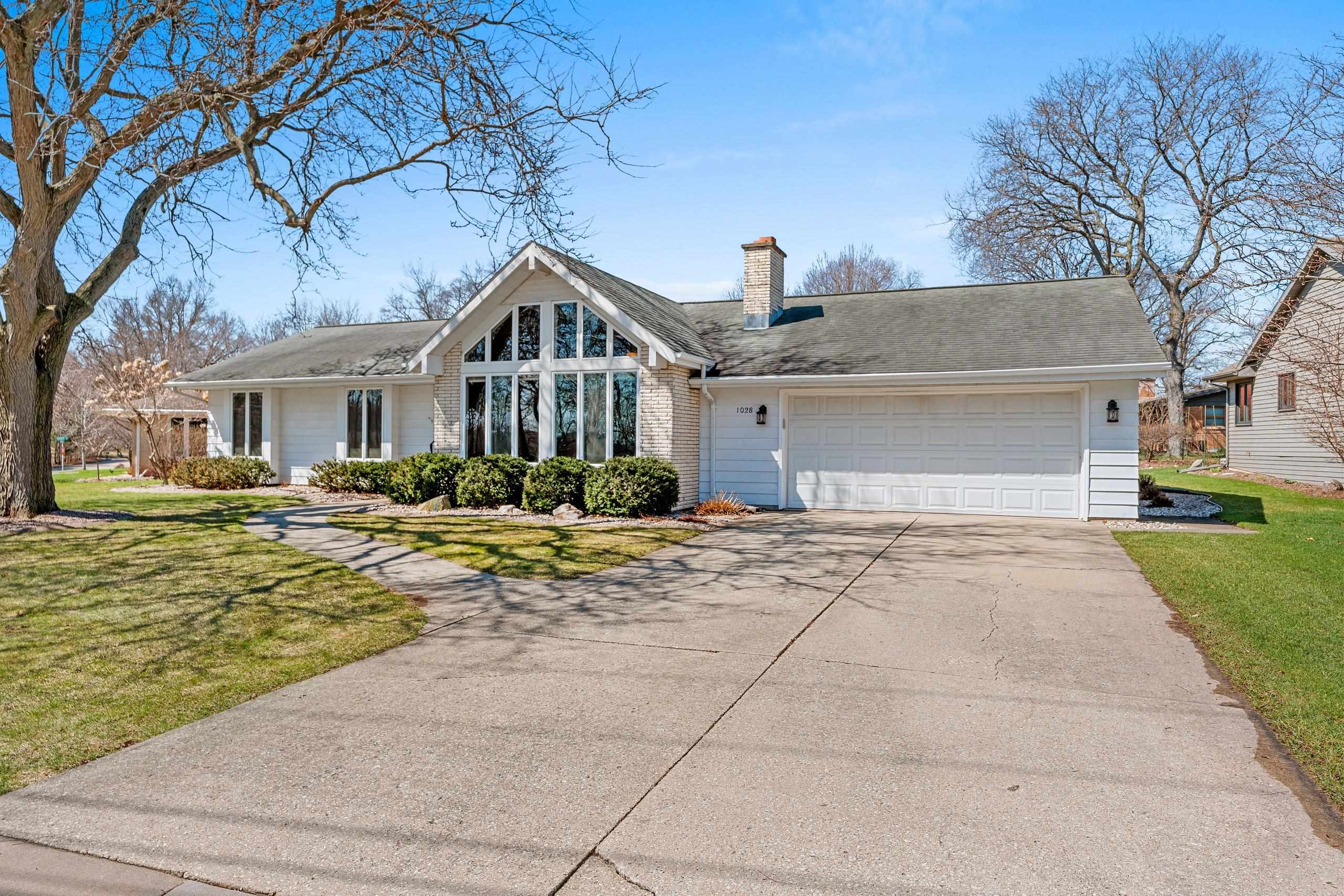 1028 Riverside Drive Kaukauna, WI 54130 - Photo 1 of 1