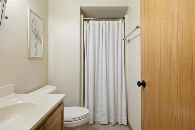 $575,900 | 8925 Belvedere Drive, Eden Prairie, MN 55347