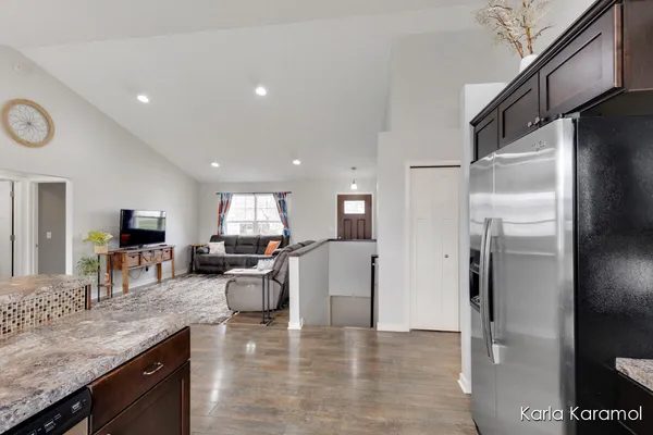 $389,900 | 7077 Penn Court, Portland, MI 48875