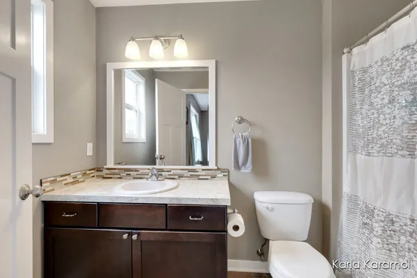 $389,900 | 7077 Penn Court, Portland, MI 48875