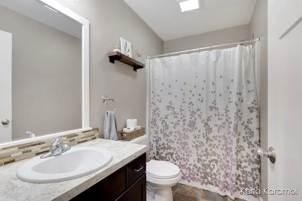 $389,900 | 7077 Penn Court, Portland, MI 48875