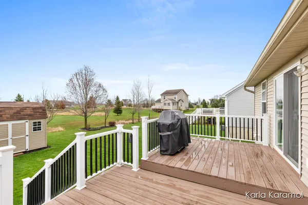 $389,900 | 7077 Penn Court, Portland, MI 48875