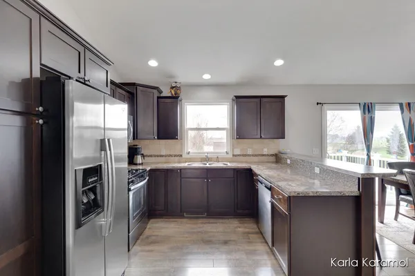 $389,900 | 7077 Penn Court, Portland, MI 48875