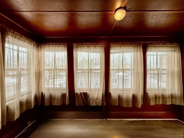 $1,995 | 84 Pearl Street, Unit 2F, Stoughton, MA 02072