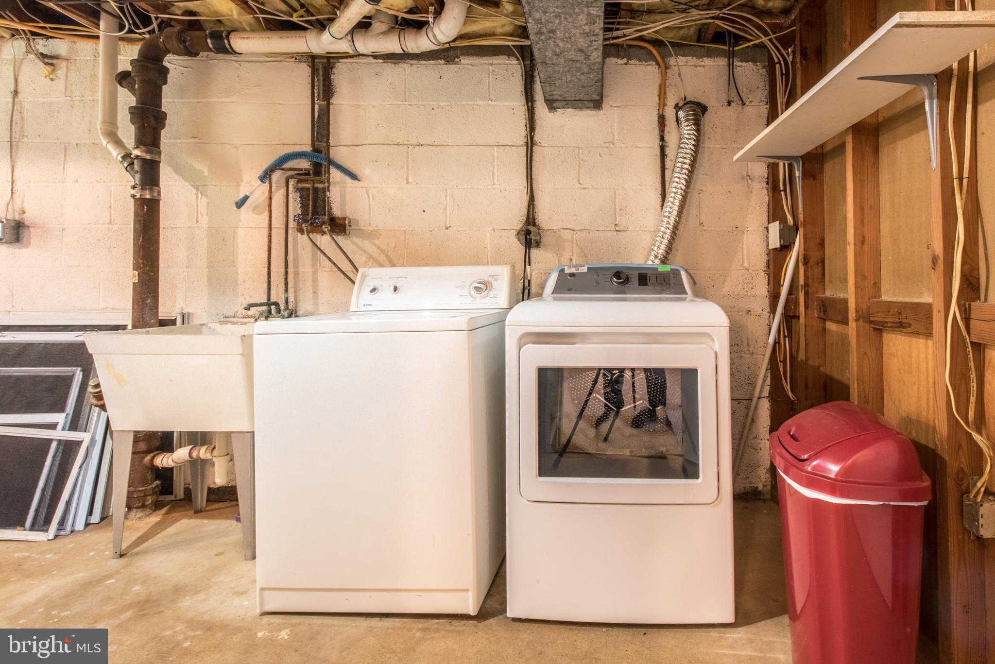 10402 Greentop Road Cockeysville, MD 21030 - Photo 25 of 31 WASHER & DRYER