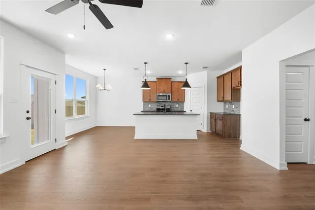 $279,990 | 2808 Teasdale Road, Lorena, TX 76655