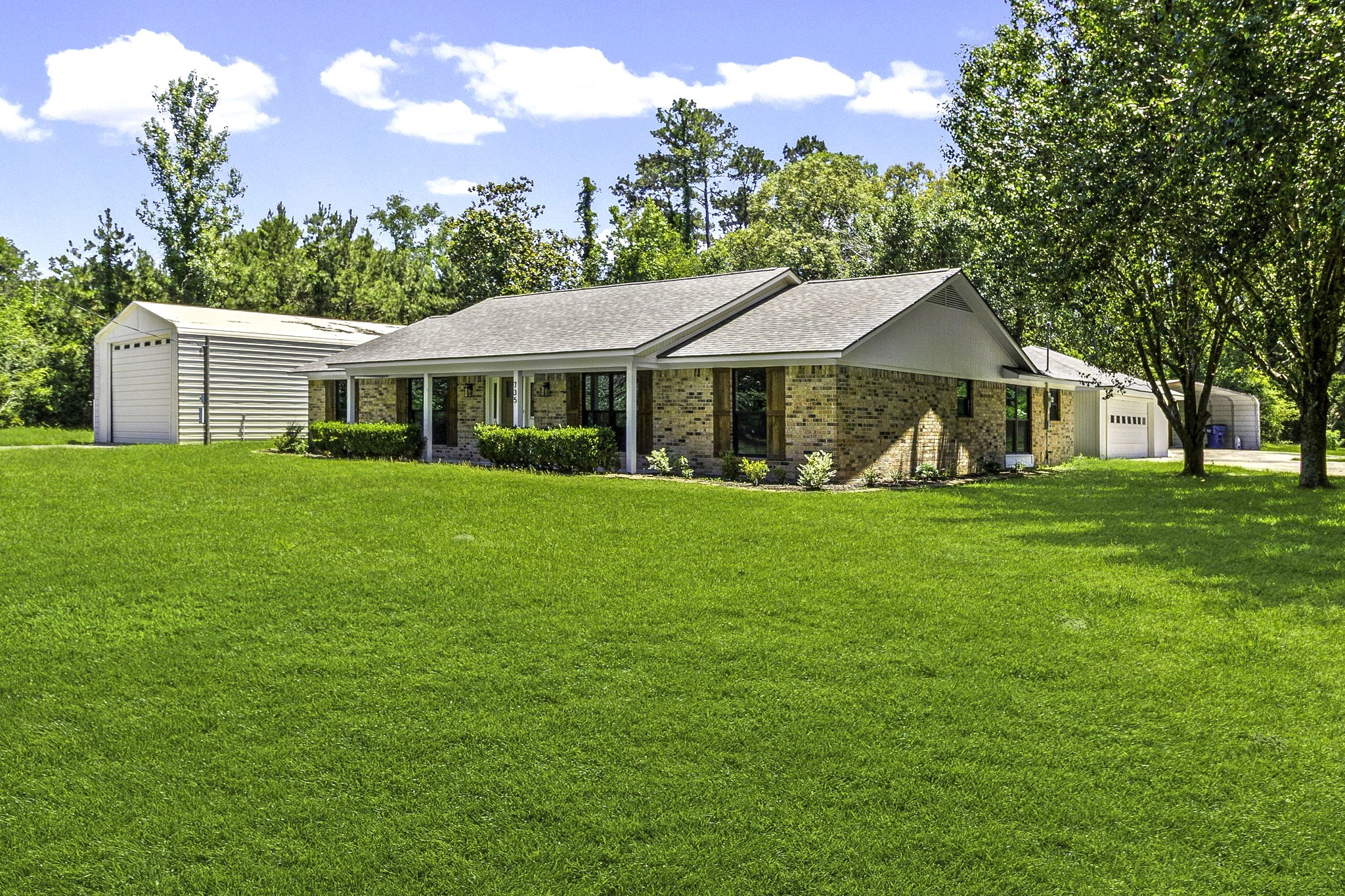 735 Laurelia Loop Corrigan, TX 75939 - Photo 4 of 48