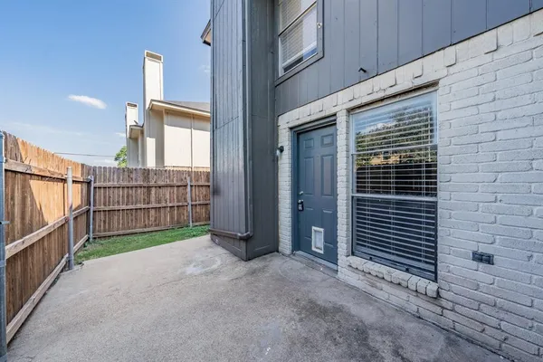 $1,395 | 7604 Chapin Road, Unit D, Fort Worth, TX 76116