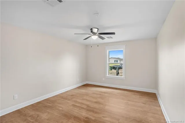 $389,000 | 1450 North Chateau Circle, Lake Charles, LA 70605