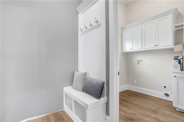 $389,000 | 1450 North Chateau Circle, Lake Charles, LA 70605