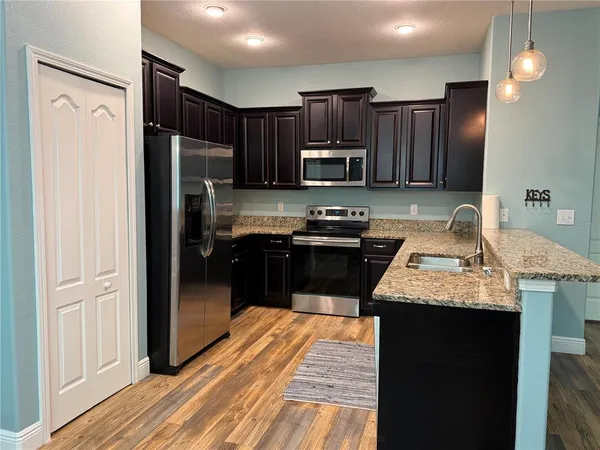 $2,500 | 20515 Grand Vista Lane, Tampa, FL 33647