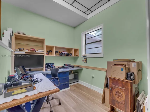 $965,000 | 520 Northwest 32nd Place, Miami, FL 33125