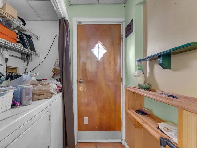 $965,000 | 520 Northwest 32nd Place, Miami, FL 33125