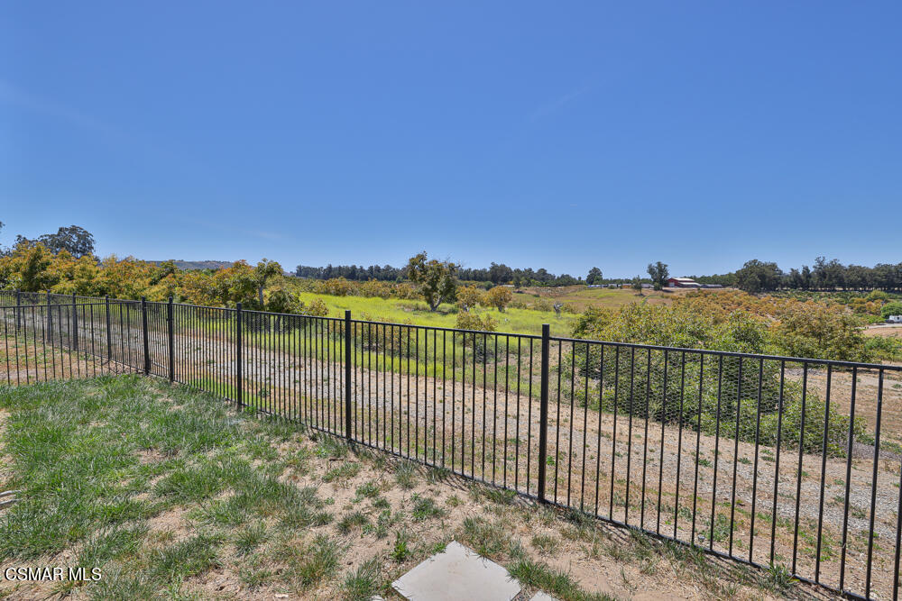 6500 Meadowglade Drive Moorpark, CA 93021 - Photo 15 of 64 8I6A7788