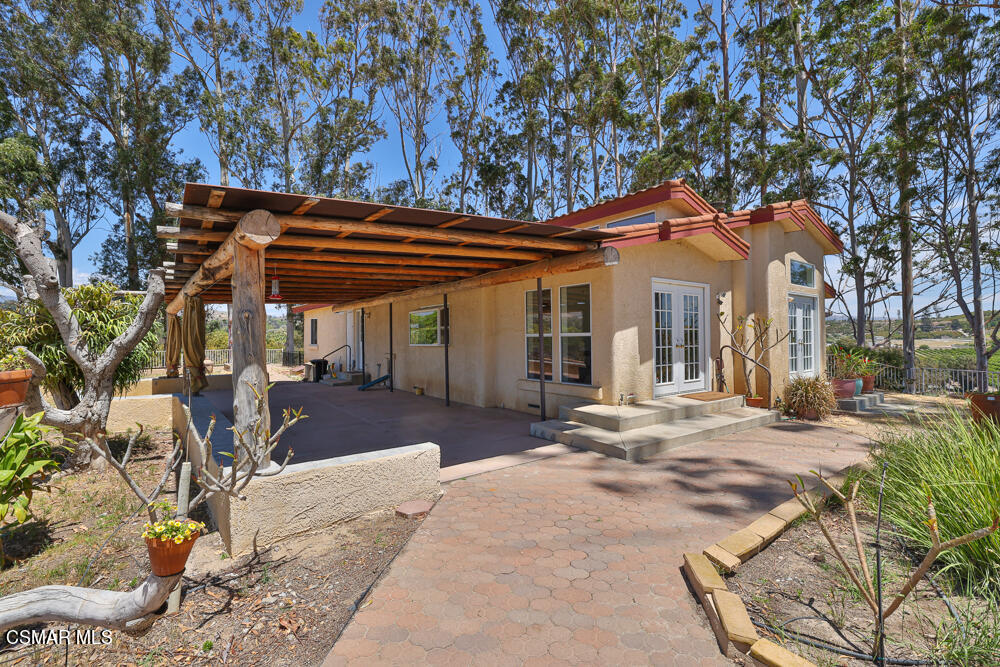 6500 Meadowglade Drive Moorpark, CA 93021 - Photo 43 of 64 8I6A7675