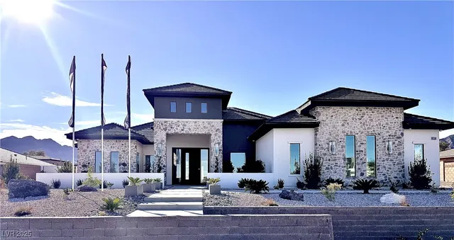 $4,200,000 | 641 Patti Ann Woods Drive, Henderson, NV 89002