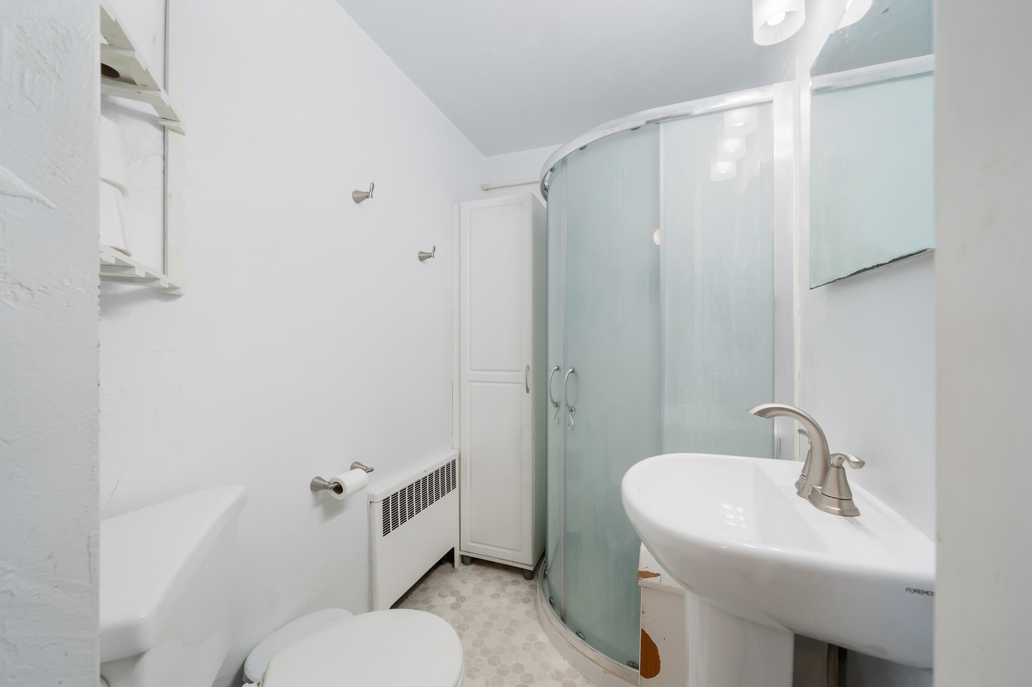 1338 Racine Road Menasha, WI 54952 - Photo 13 of 32