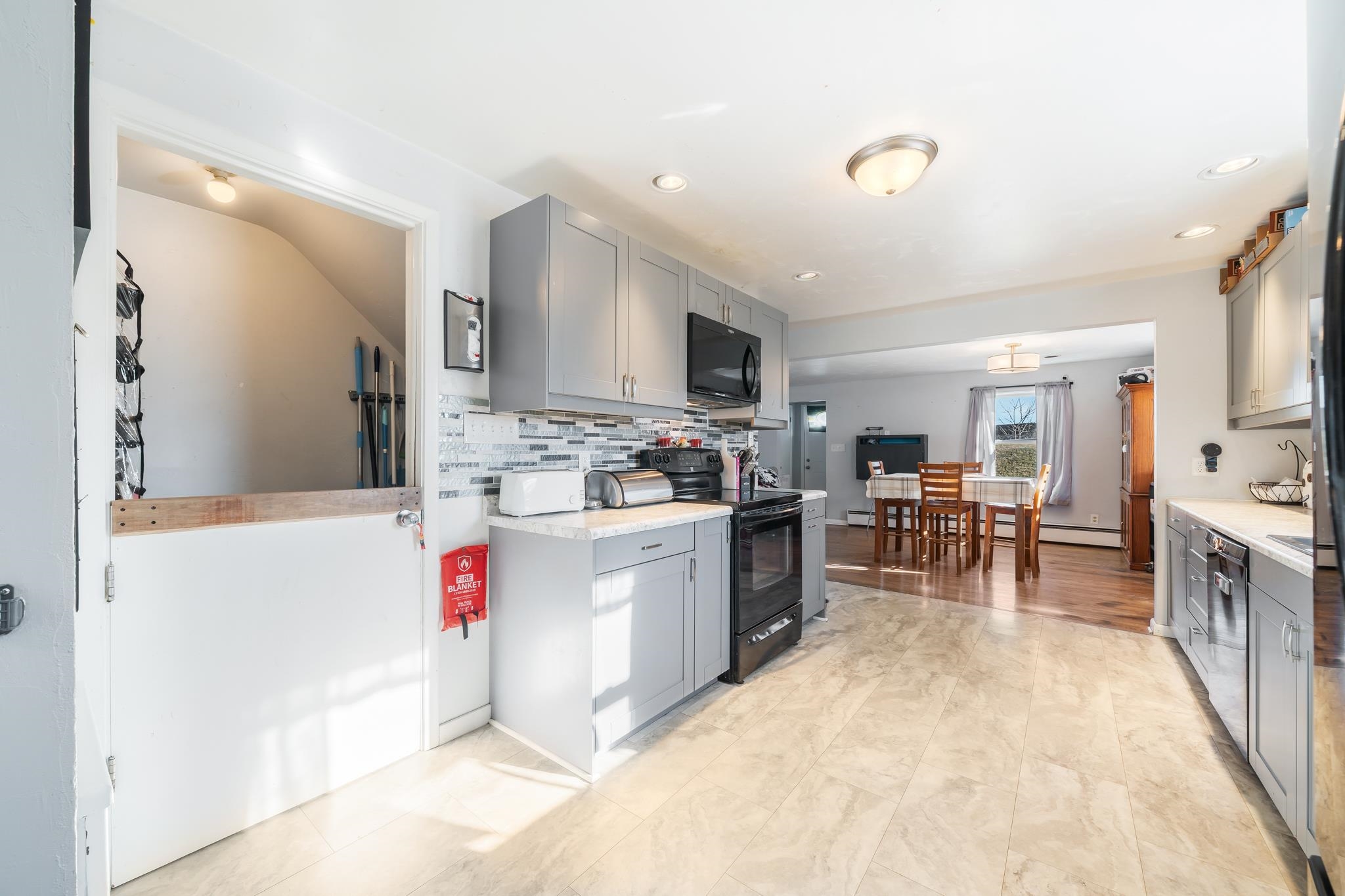 1338 Racine Road Menasha, WI 54952 - Photo 2 of 32